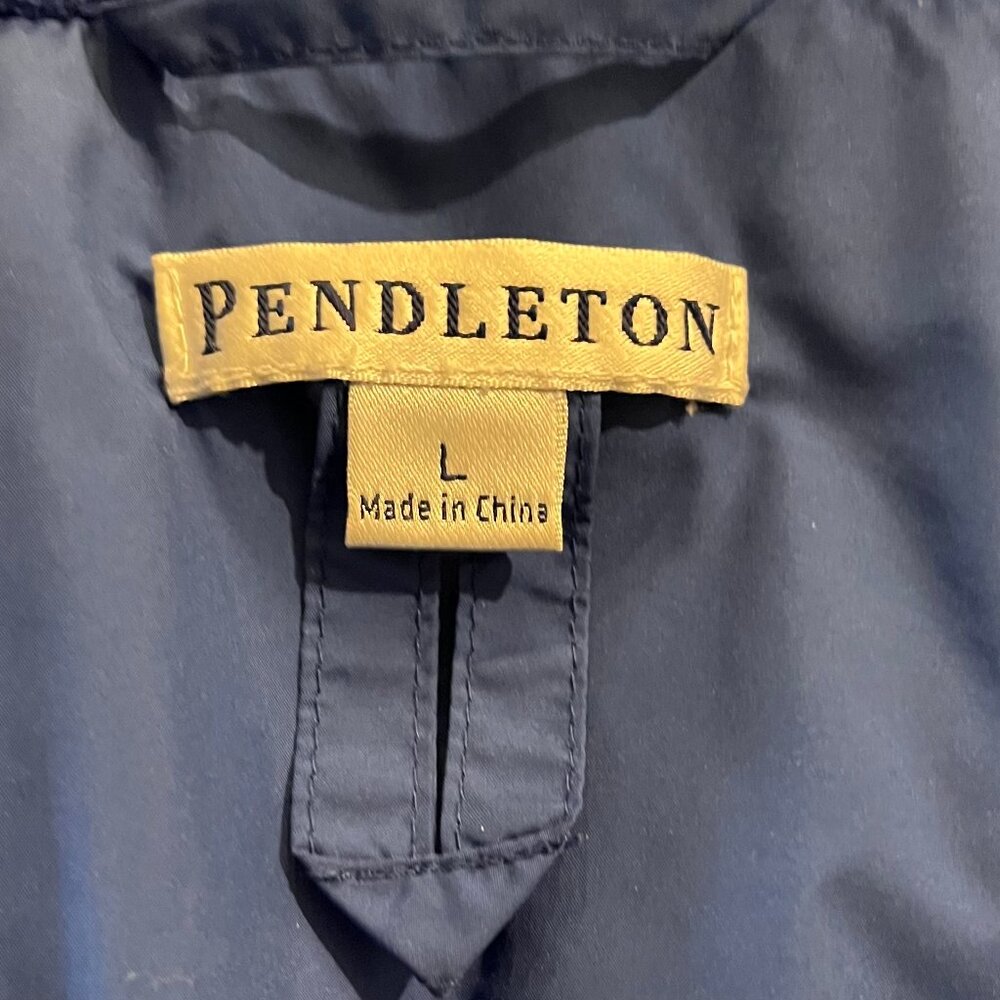 Pendleton Down Jacket Size Large. - image 7